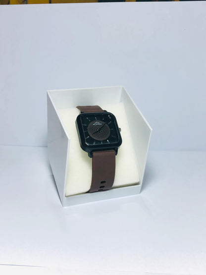 Alpha Square Dial Rubber Strap Watch – Modern Casual Timepiece